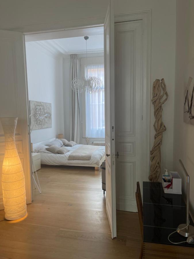 Apartment In Trendy Chatelain Center Brussels Area Little Garden Internet Wifi المظهر الخارجي الصورة